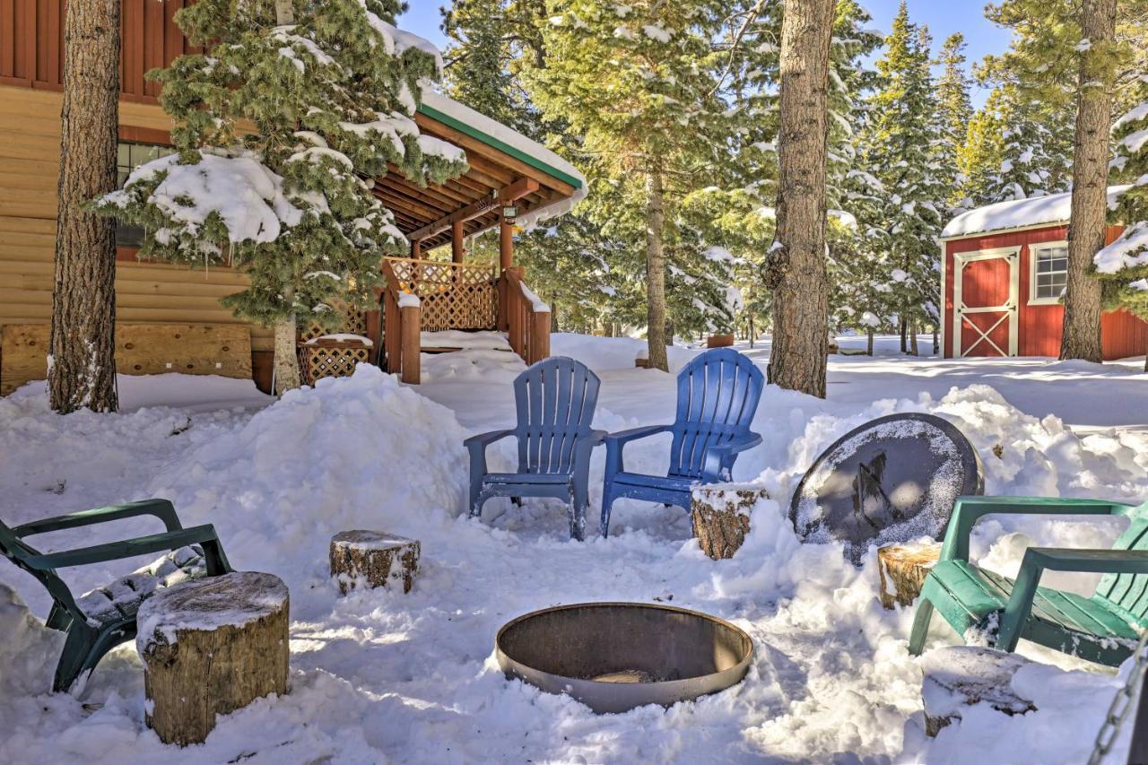 Rustic Duck Creek Village Cabin With Fire Pit! Bagian luar foto
